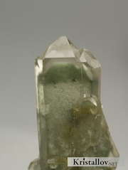 Зональный кристалл кварца