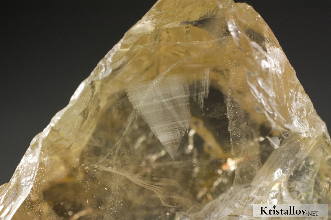 Скелетный кристалл флюорита